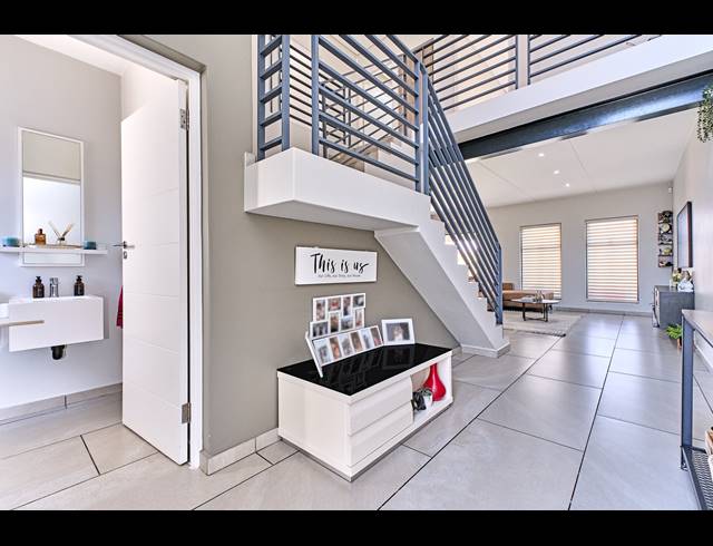 3 BEDROOM DUPLEX FOR SALE IN CROWTHORNE AH